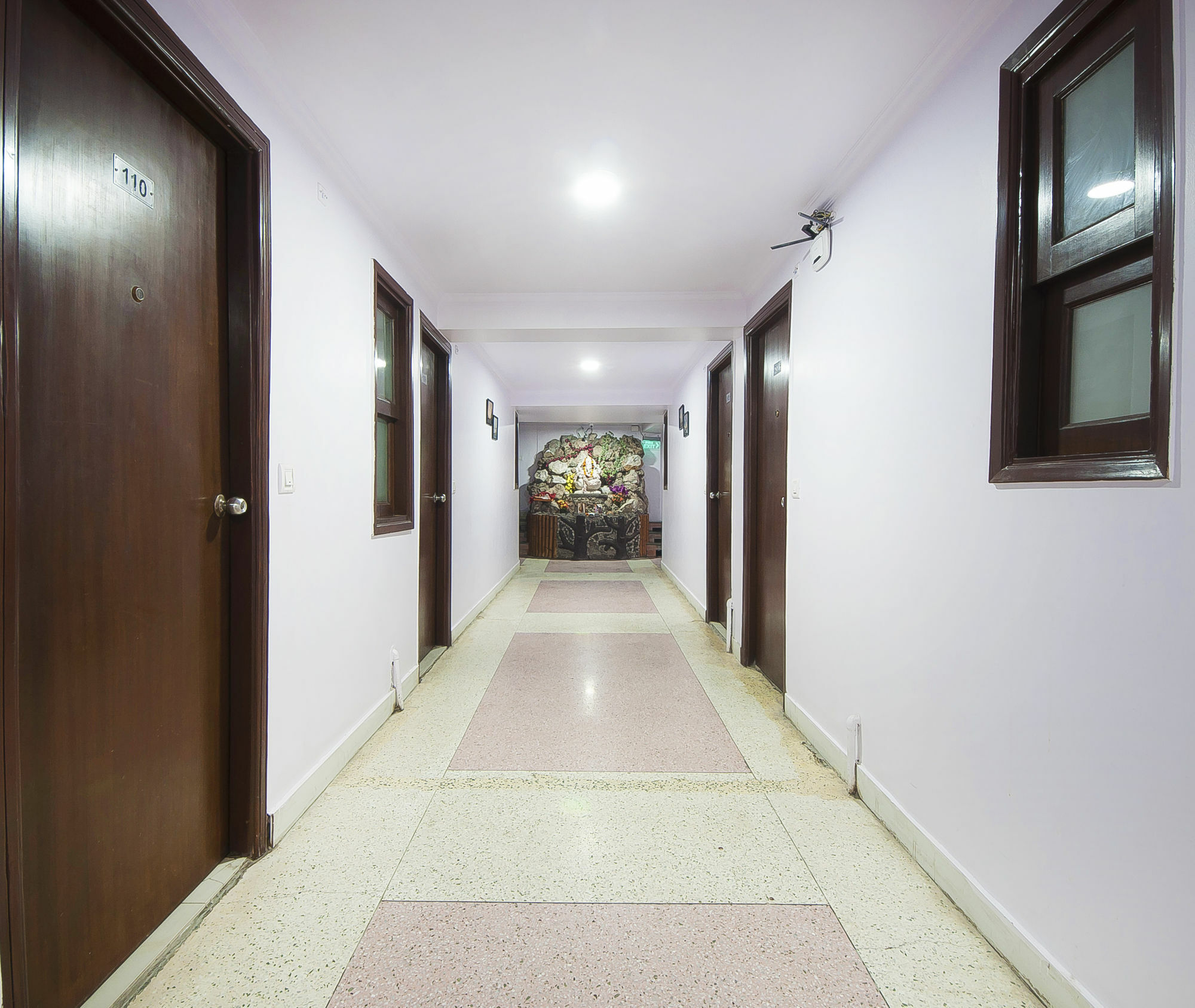 Hotel O Hotel Landmark Inn デリー エクステリア 写真